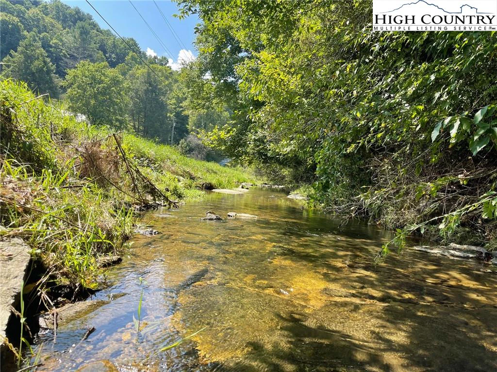 Image number 21 for the current listing