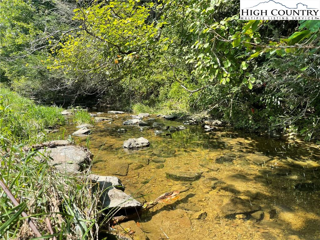 Image number 3 for the current listing