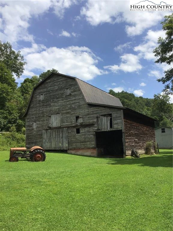Image number 3 for the current listing