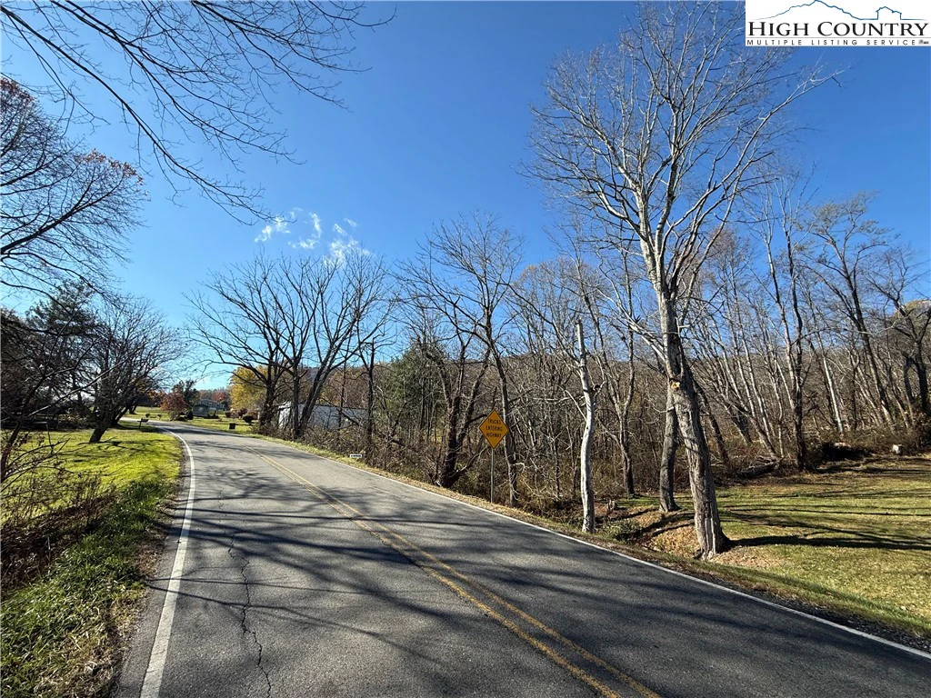 Image number 1 for the current listing