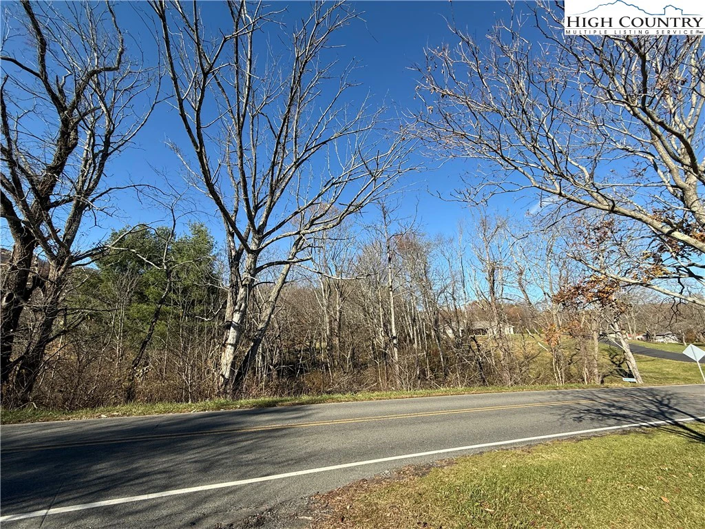 Image number 3 for the current listing
