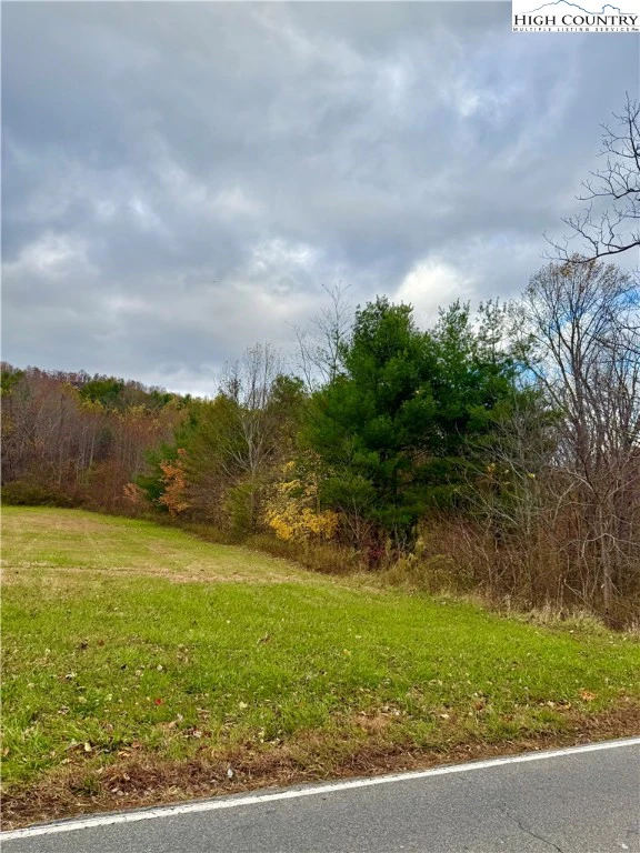 Image number 6 for the current listing