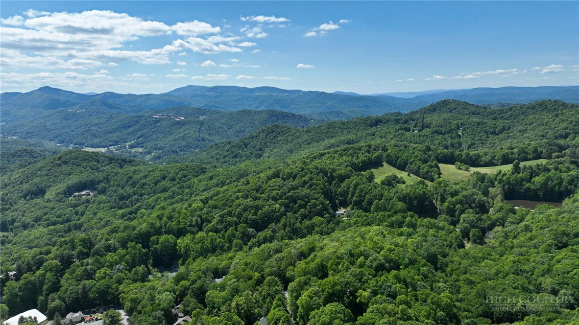 Image number 18 for the current listing