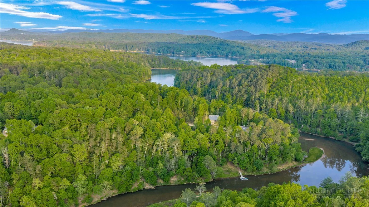 Image number 4 for the current listing