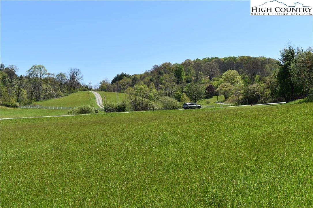 Image number 9 for the current listing