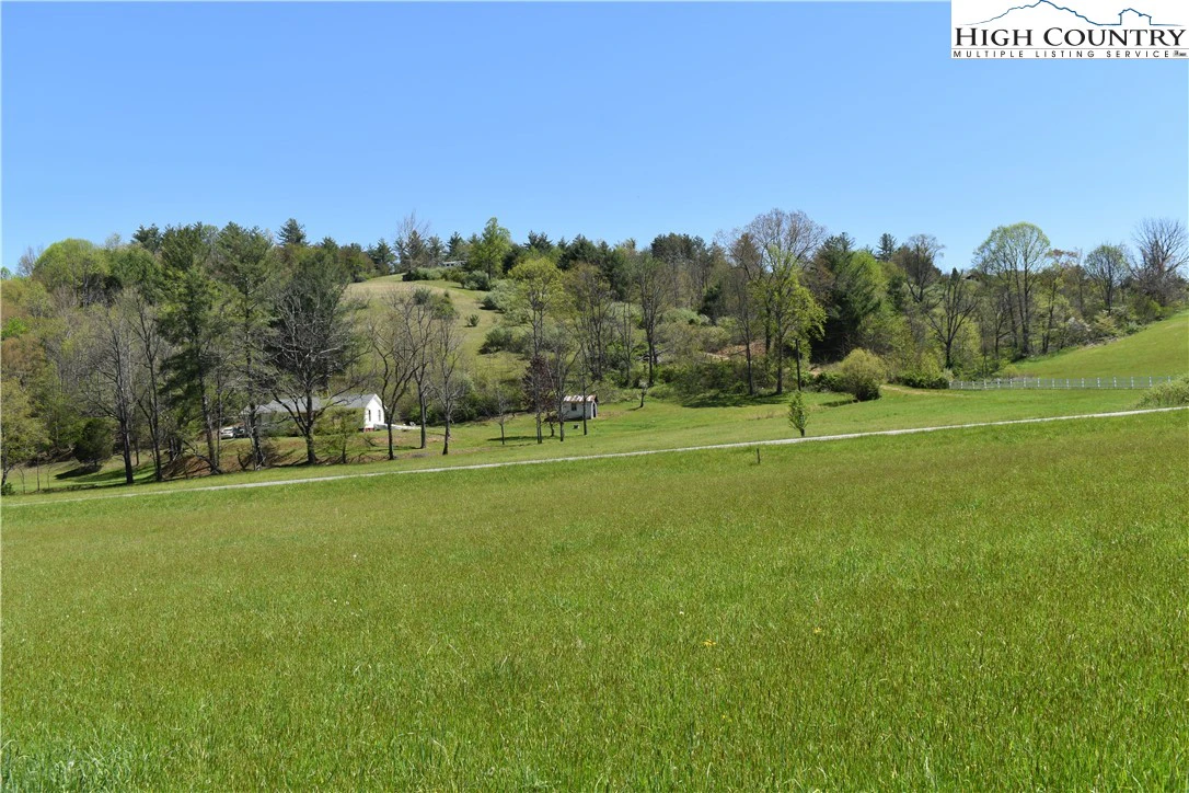 Image number 8 for the current listing
