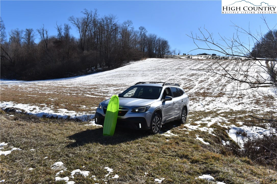 Image number 1 for the current listing