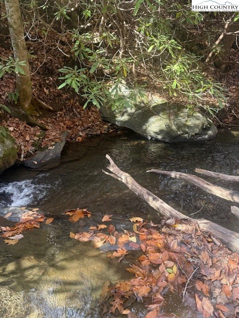 Image number 6 for the current listing