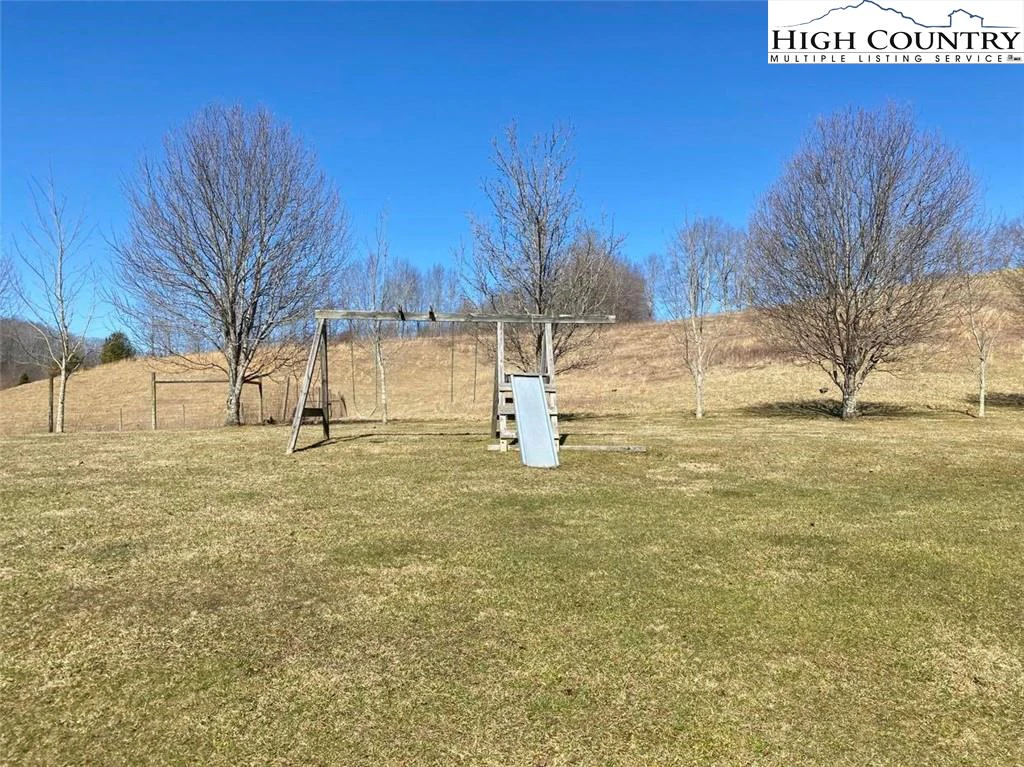 Image number 9 for the current listing