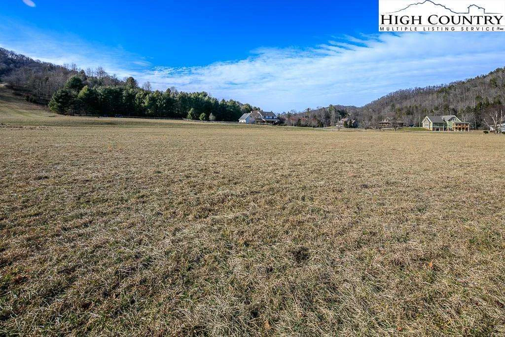Image number 15 for the current listing