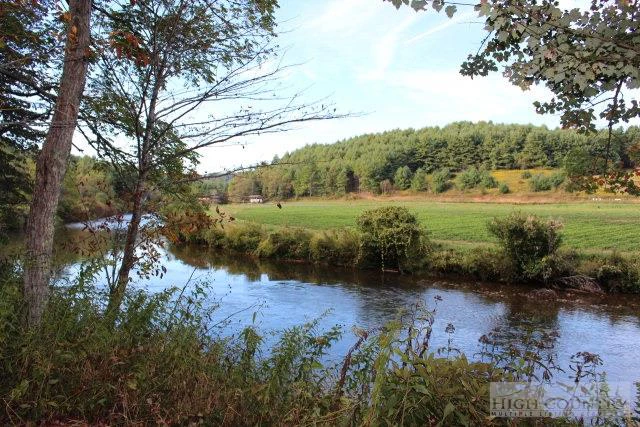 Image number 1 for the current listing