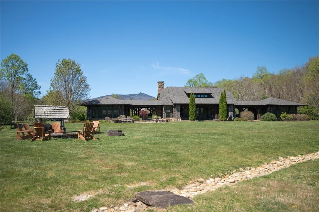 Image number 3 for the current listing
