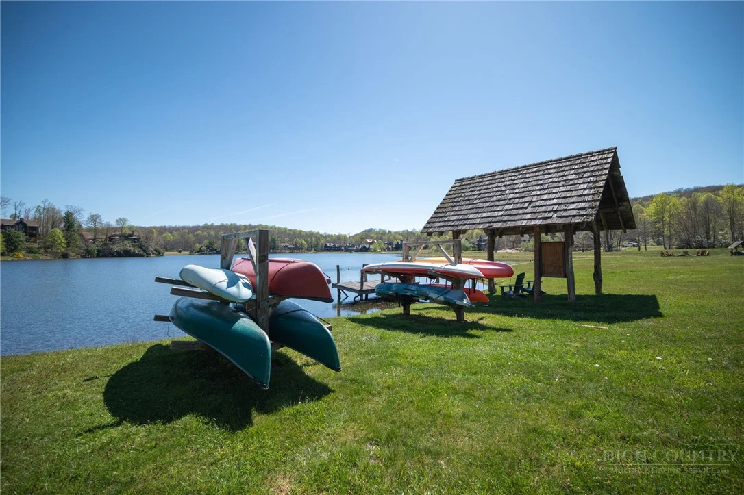 Image number 8 for the current listing