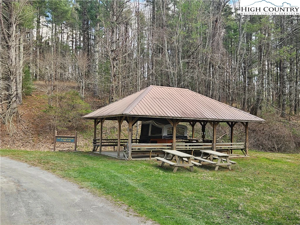 Image number 7 for the current listing