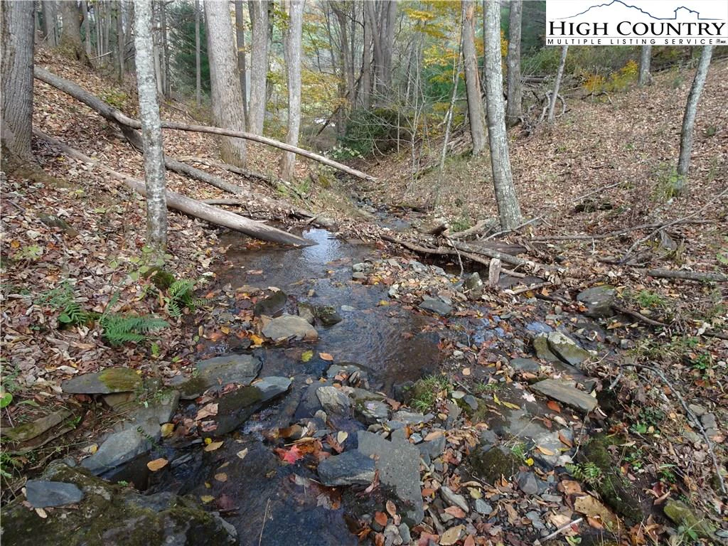 Image number 7 for the current listing