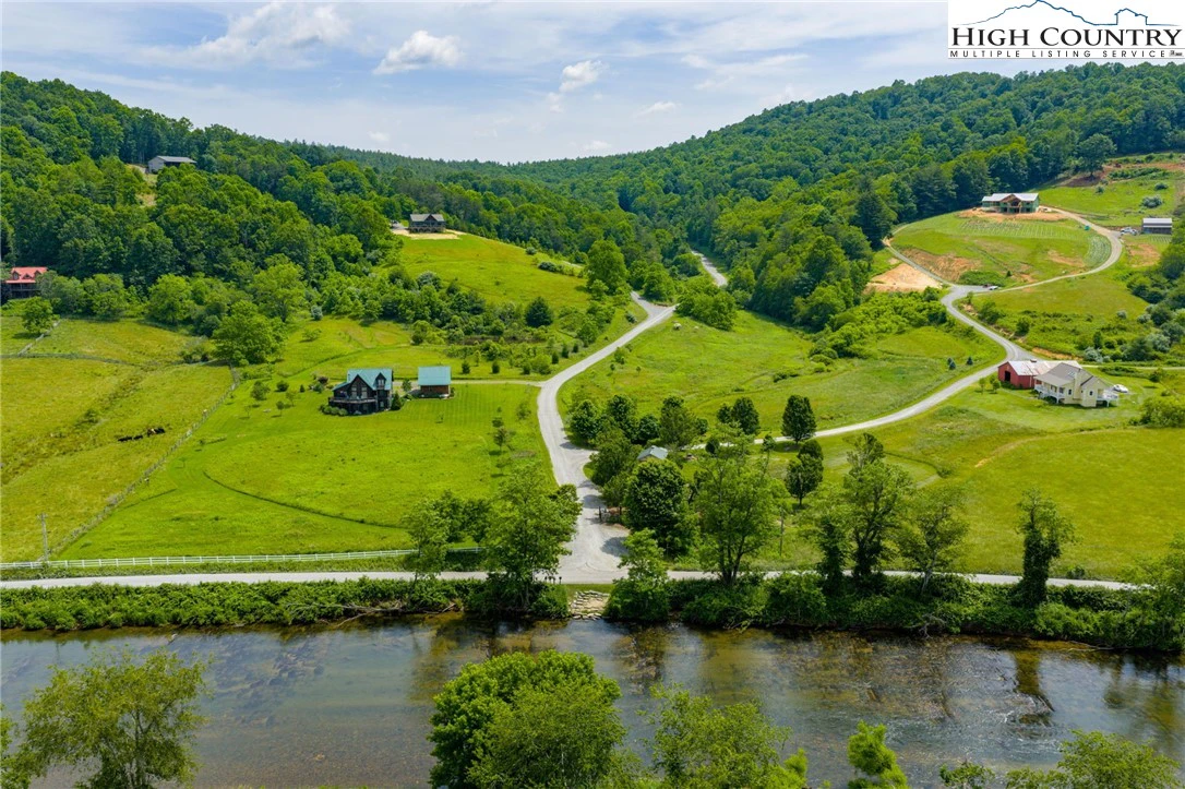 Image number 10 for the current listing