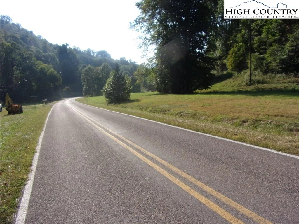 Image number 15 for the current listing