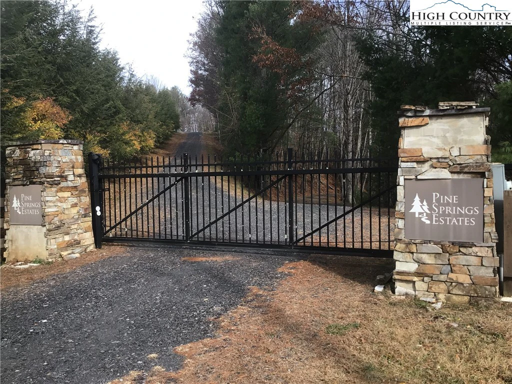Image number 6 for the current listing