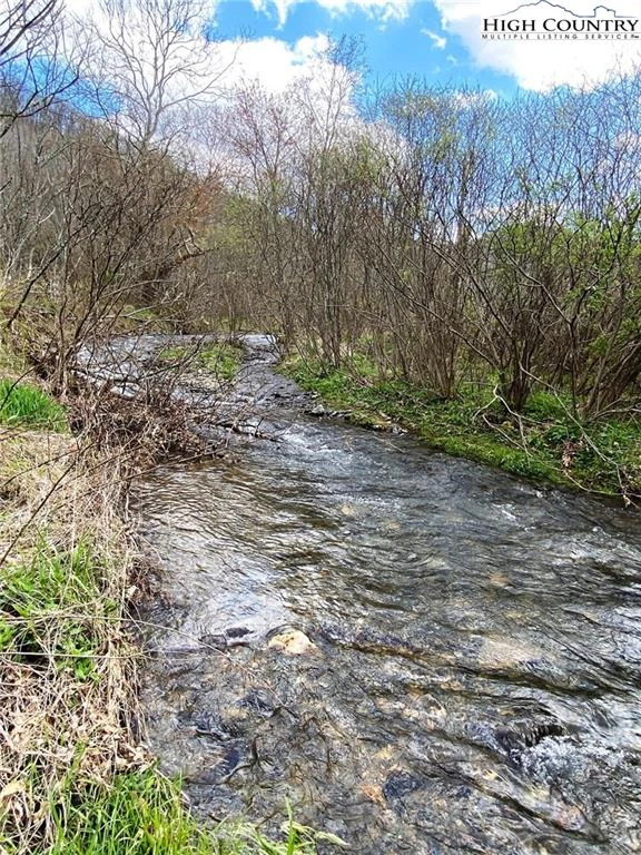 Image number 6 for the current listing