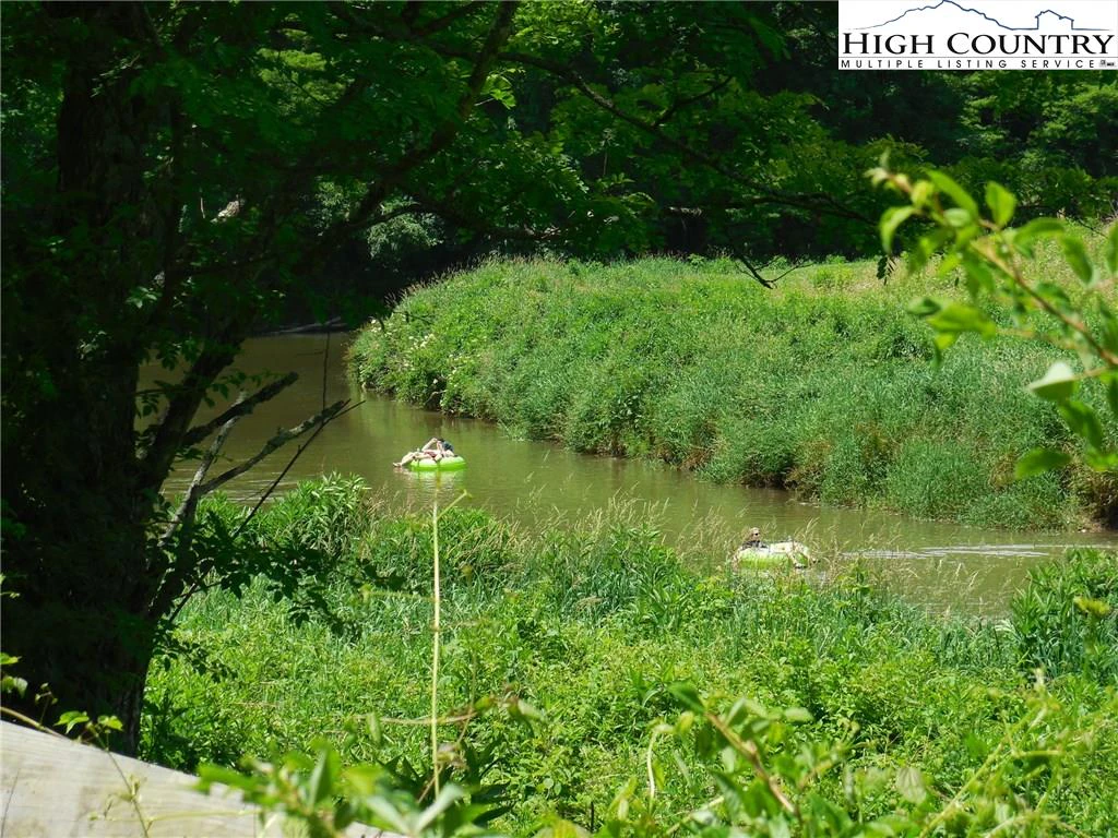 Image number 9 for the current listing