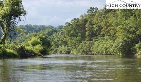Image number 3 for the current listing