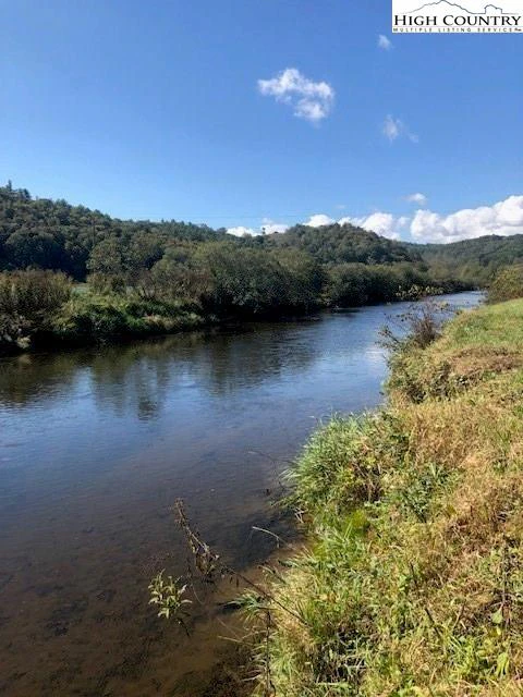 Image number 6 for the current listing