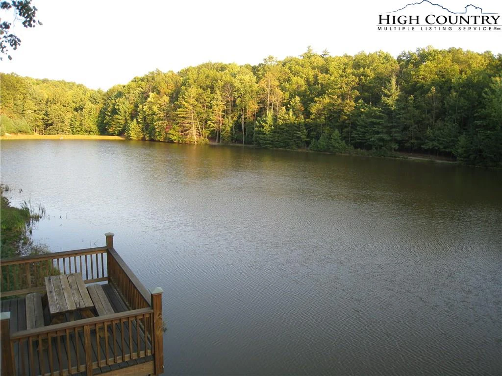 Image number 14 for the current listing