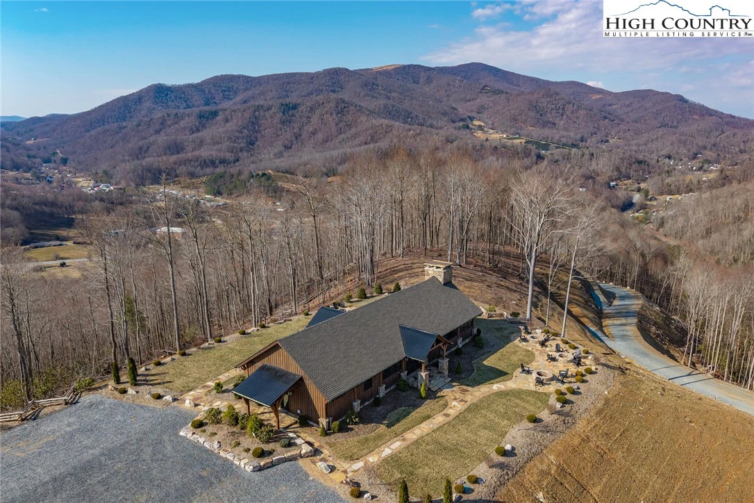 Image number 11 for the current listing