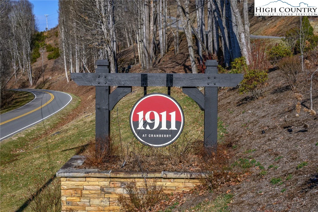 Image number 12 for the current listing