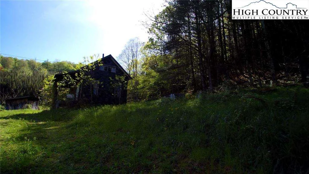 Image number 20 for the current listing
