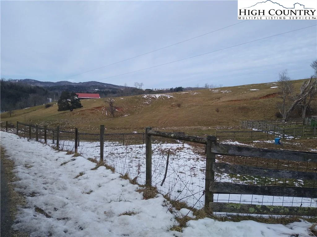 Image number 9 for the current listing
