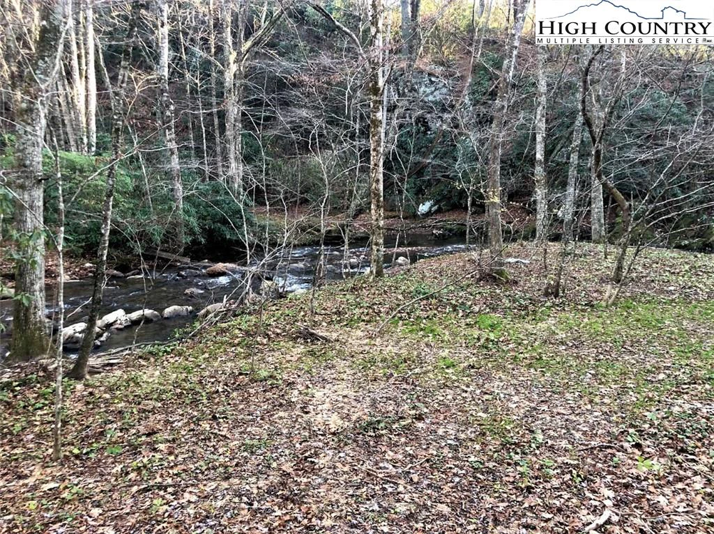 Image number 21 for the current listing