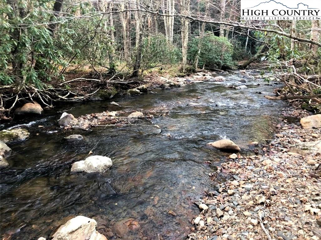 Image number 11 for the current listing