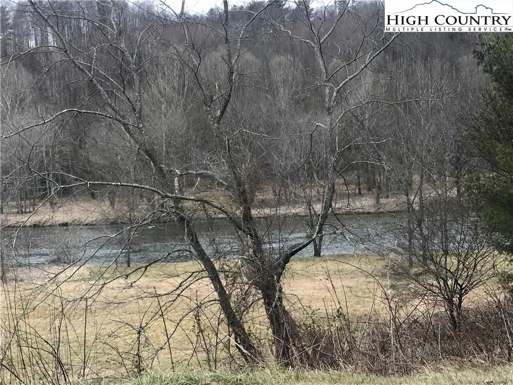 Image number 5 for the current listing