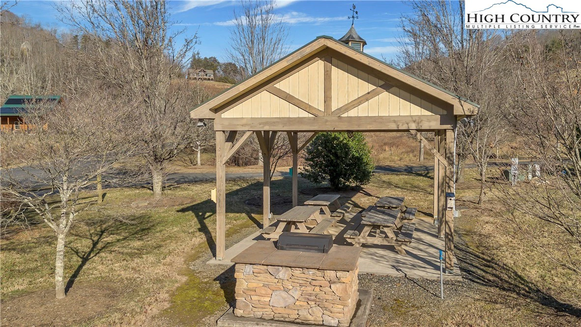 Image number 12 for the current listing