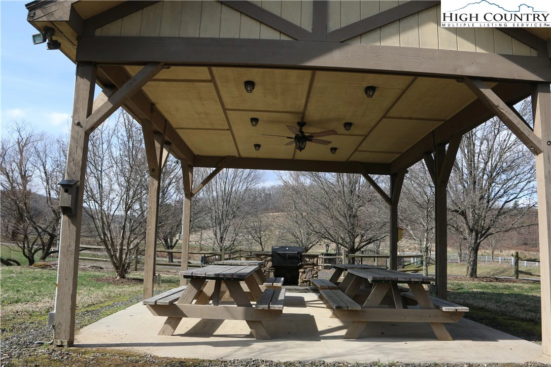 Image number 10 for the current listing