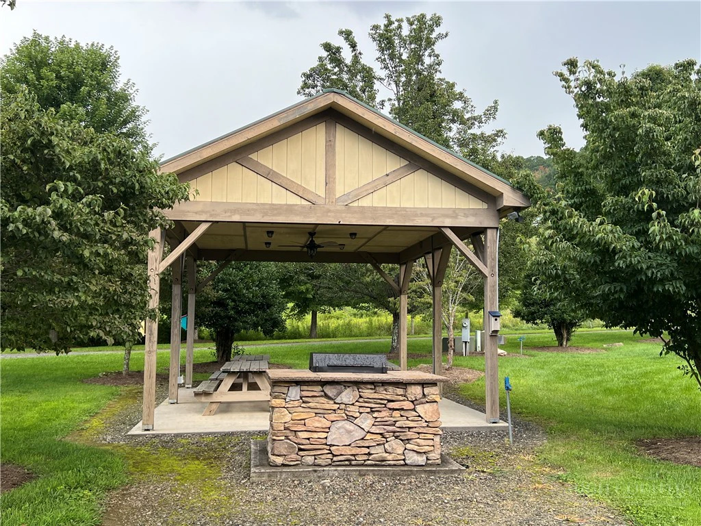 Image number 5 for the current listing