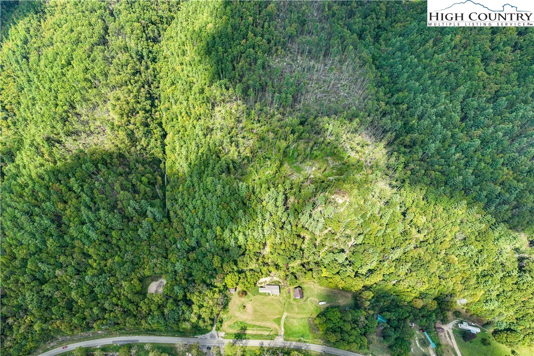 Image number 14 for the current listing