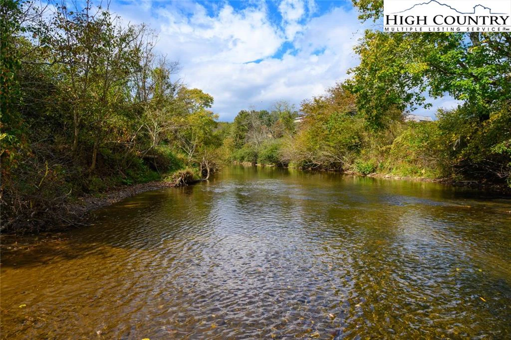 Image number 7 for the current listing
