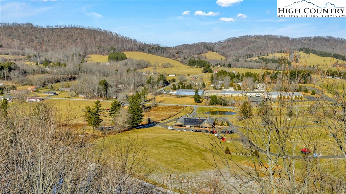 Image number 11 for the current listing