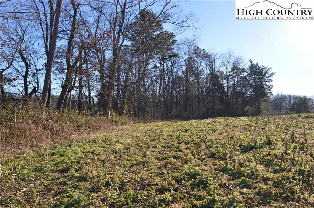 Image number 18 for the current listing