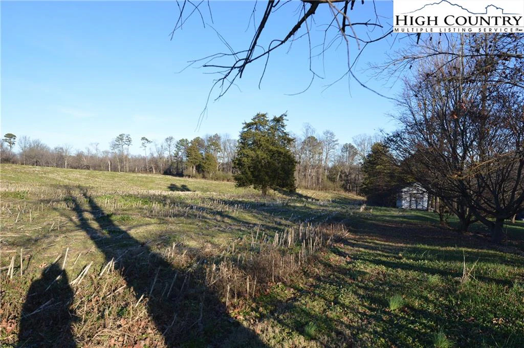 Image number 5 for the current listing