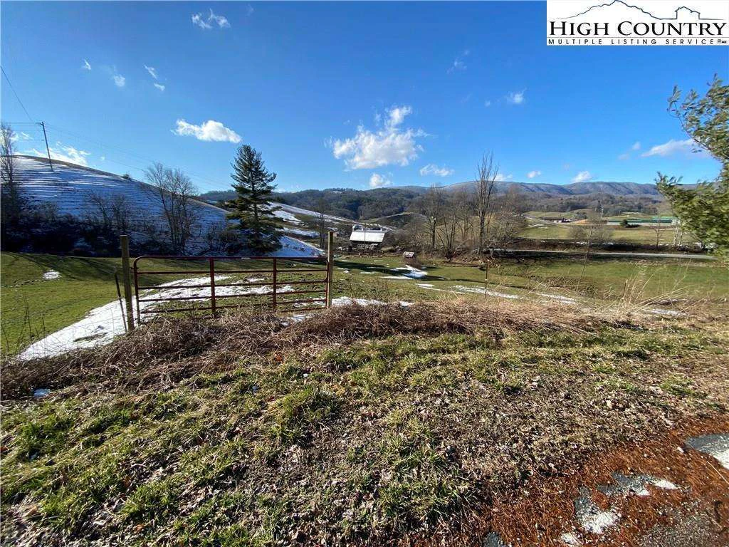Image number 15 for the current listing
