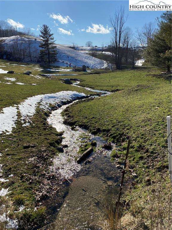 Image number 2 for the current listing