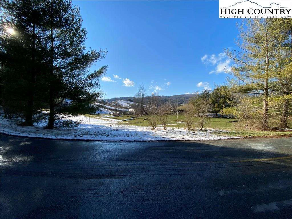 Image number 21 for the current listing