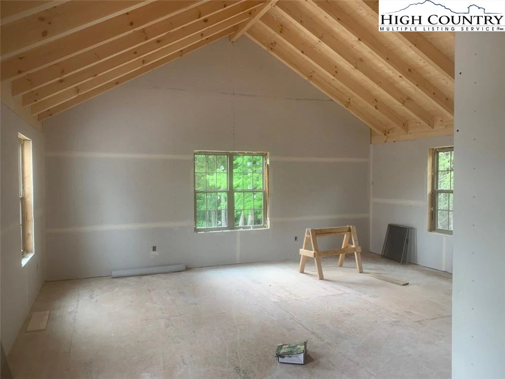 Image number 7 for the current listing