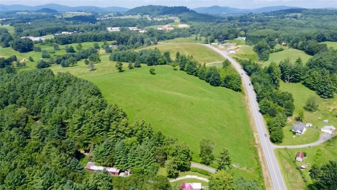 Image number 4 for the current listing
