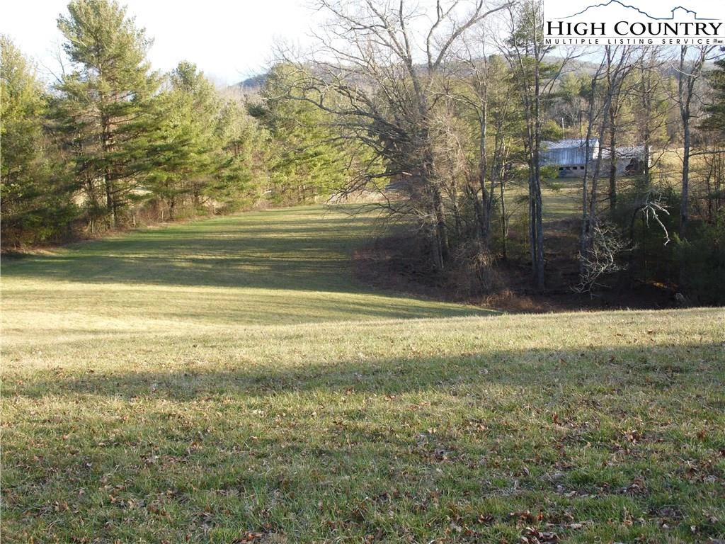 Image number 19 for the current listing