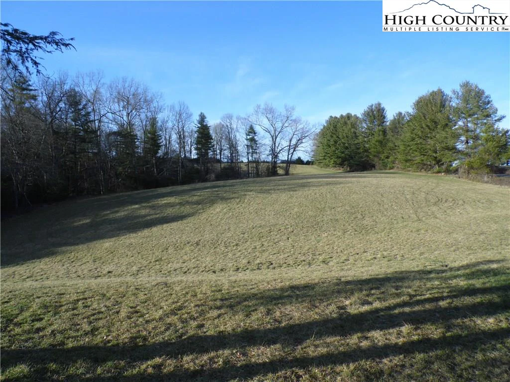 Image number 14 for the current listing