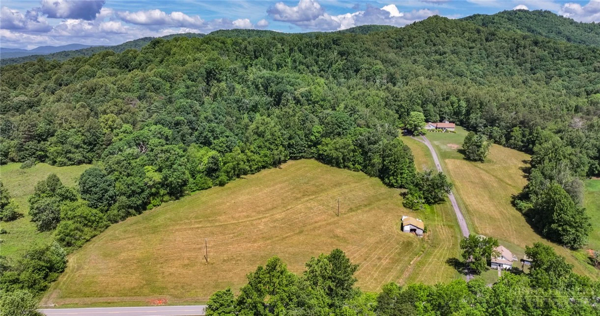 Image number 4 for the current listing